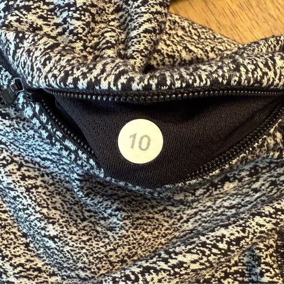 Lululemon Women’s Rush Hour Long Sleeve Running Rulu Luon Spray Jacquard Size 10 - Picture 9 of 9